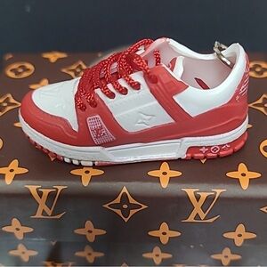 Fashion LV Key chain w/box